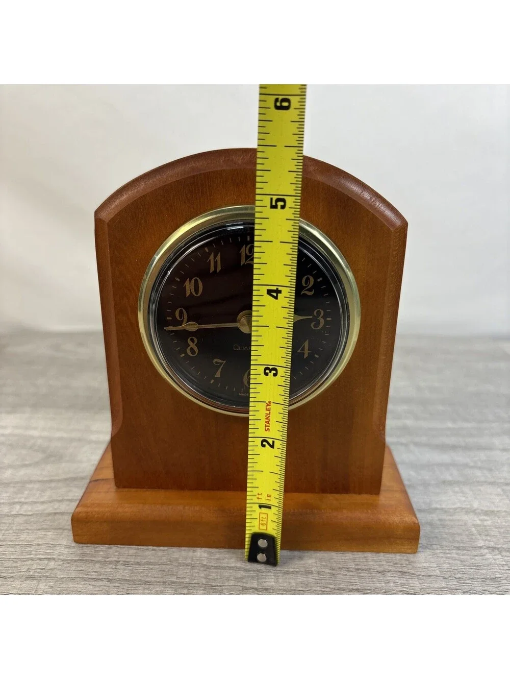 Vintage Solid Wood Mantel / Desk Quartz Clock – Made in USA
